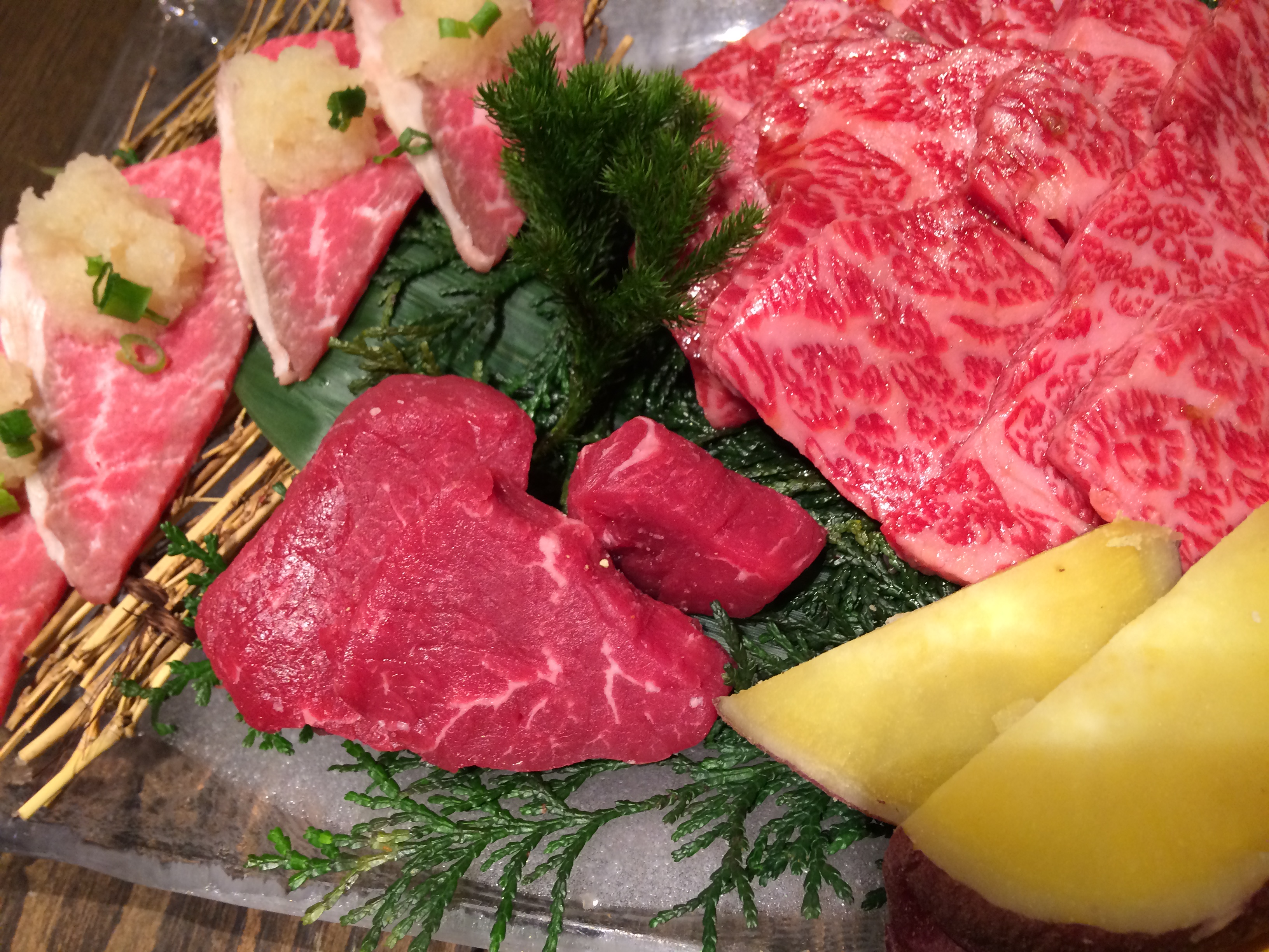 梅田イーマで完全個室でいただける熟成肉の焼肉ランチ「但馬屋」へ！